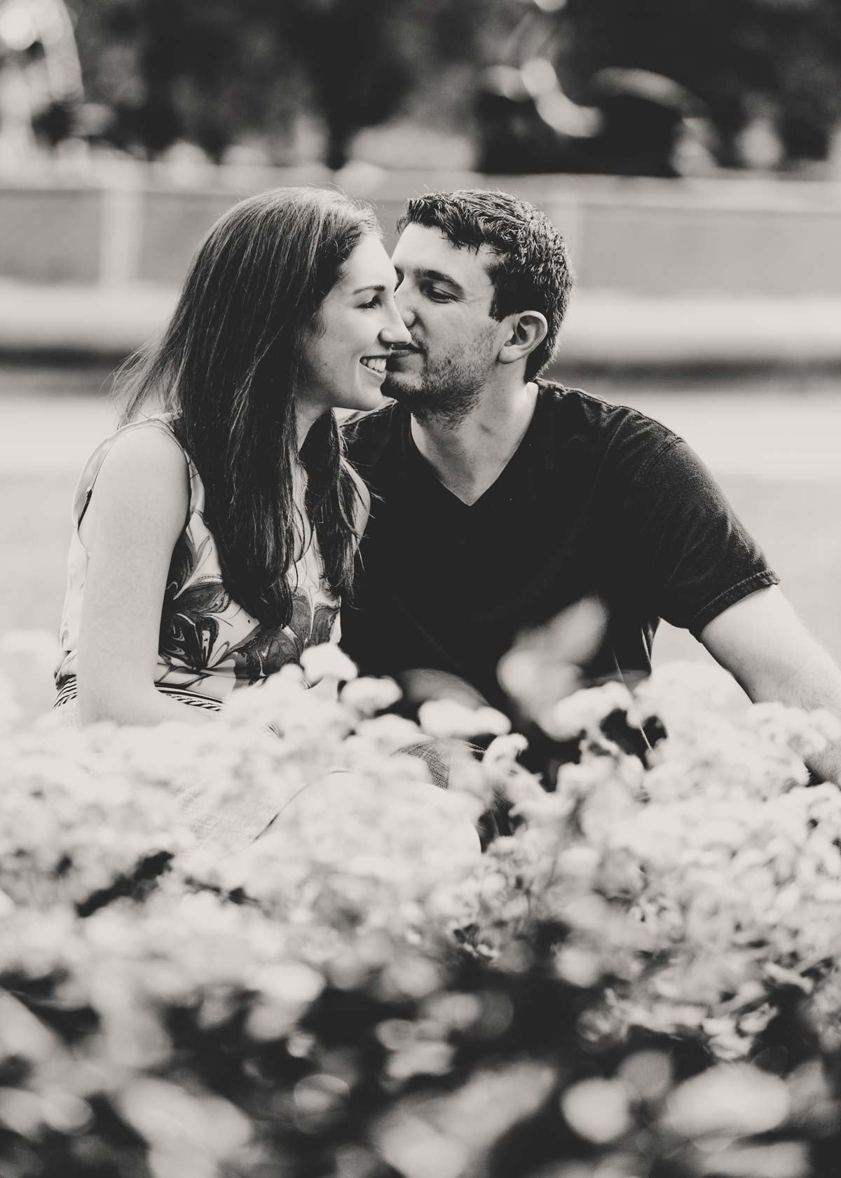 engagement session chicago lincoln park flowers (6)