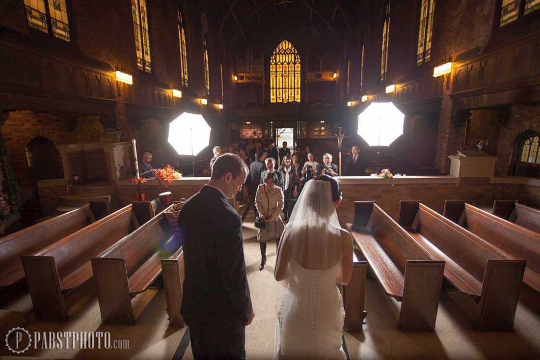 group-wedding-shots-lighting-setup