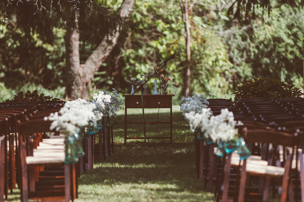 farm-wedding-photography-barn-film-look-(11)